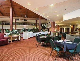 Hotel Ramada Conference Center South à Indianapolis Extérieur photo